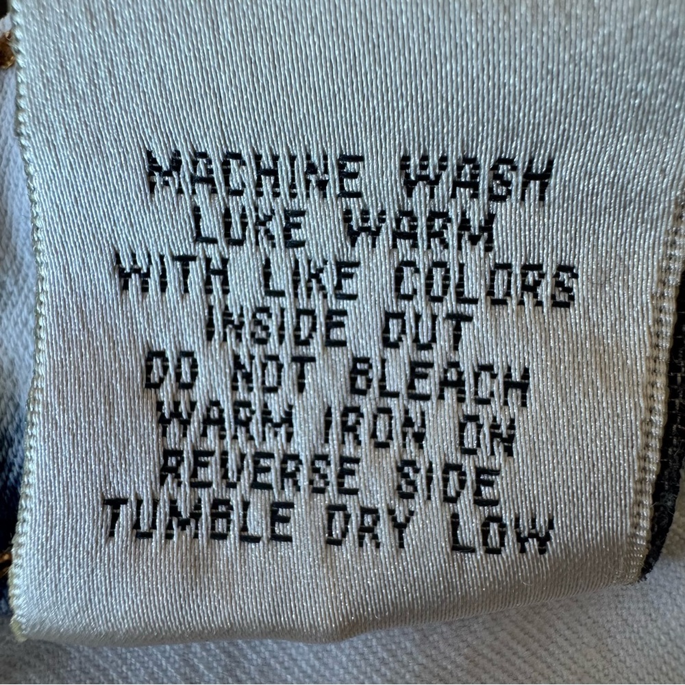 Distressed High Rise Wash Jeans - Picture 7 of 7